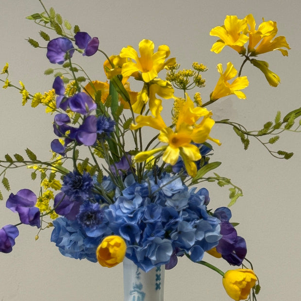 zijden kunstbloemen boeket in de kleuren blauw en geel