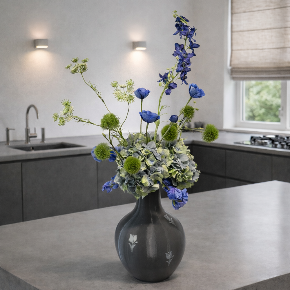 Boeket  Amsterdam Blue Canals | Blauw met groen zijden bloemen boeket | Amsterdam